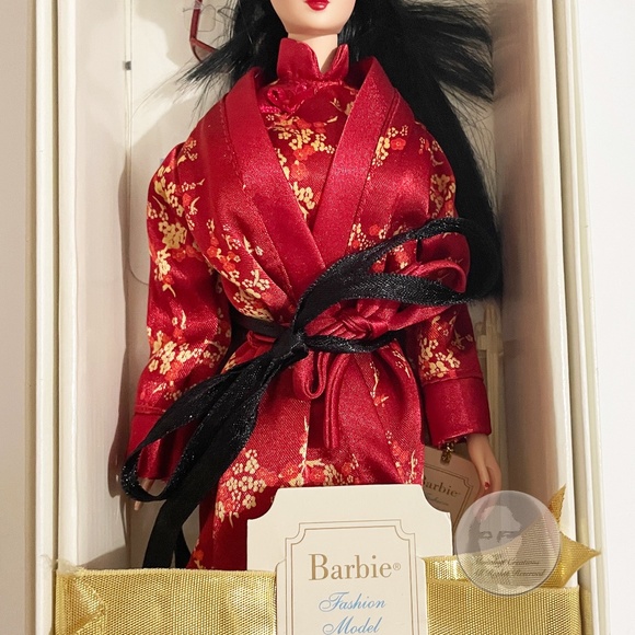Barbie Silkstone Doll Chinoiserie Red Moon Barbie Fashion Model Collection - Picture 5 of 12